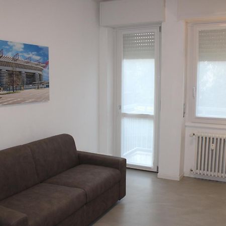 Villa Travelounge Milano San Siro Extérieur photo